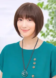 前下がりモードボブ