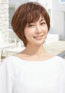 カジュアルショート