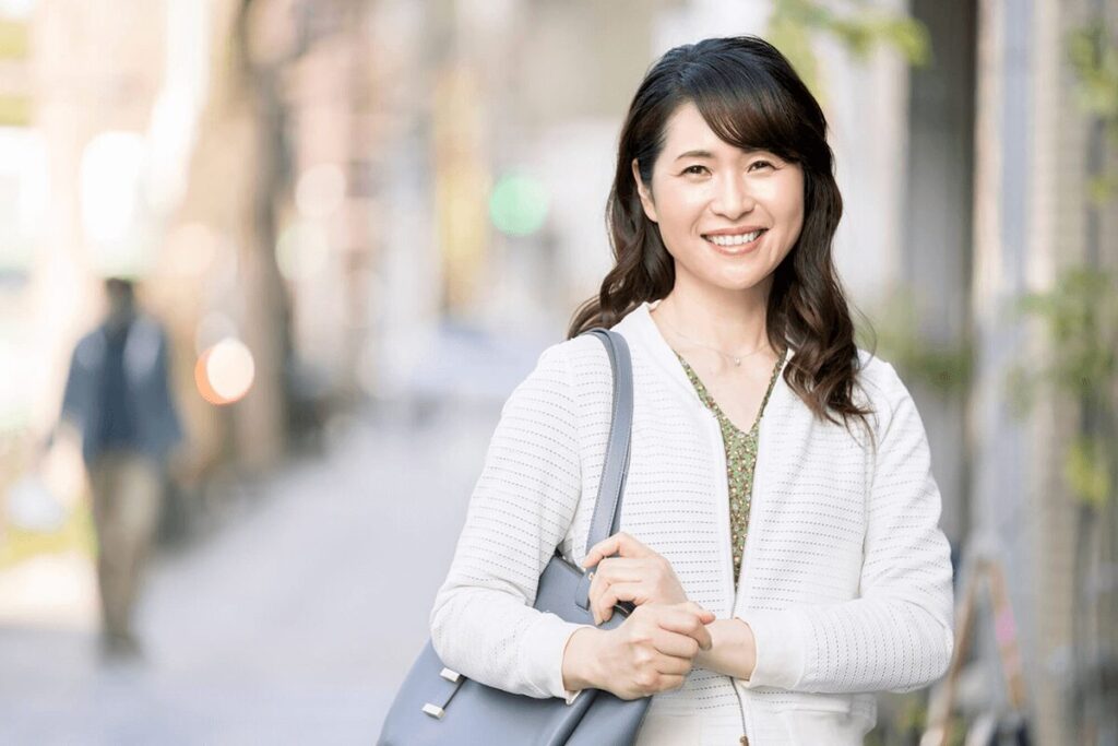 医療用ウィッグは保険適用外？抗がん剤治療に対する助成金の取り組み