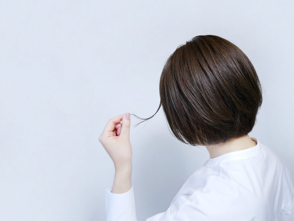 脱毛症で外見に自信が持てないときに〜鏡を見るのがつらいあなたへ〜